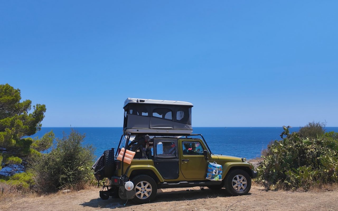 naturisme corse la chiappa camping car.jpg